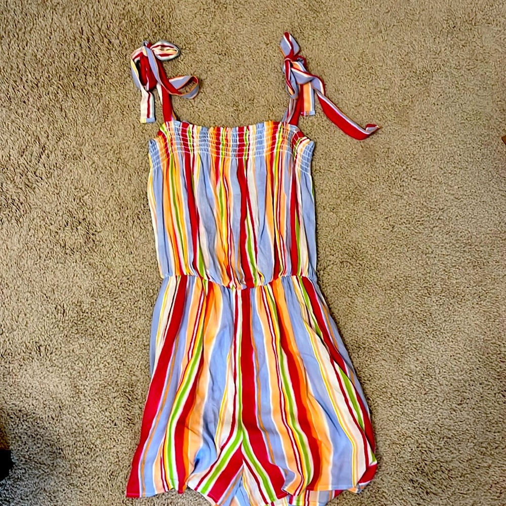 Everly Summer Romper NWT